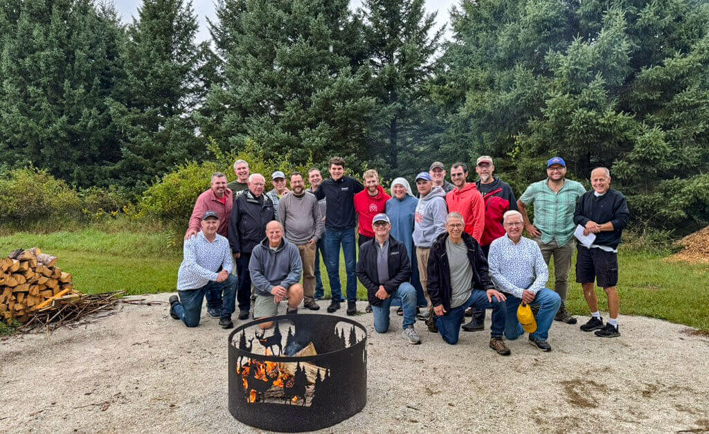 2025-esto-vir-catholic-mens-leadership-retreat-group-wisconsin